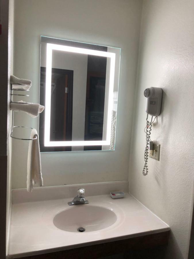 Super 8 By Wyndham Front Royal Exterior foto